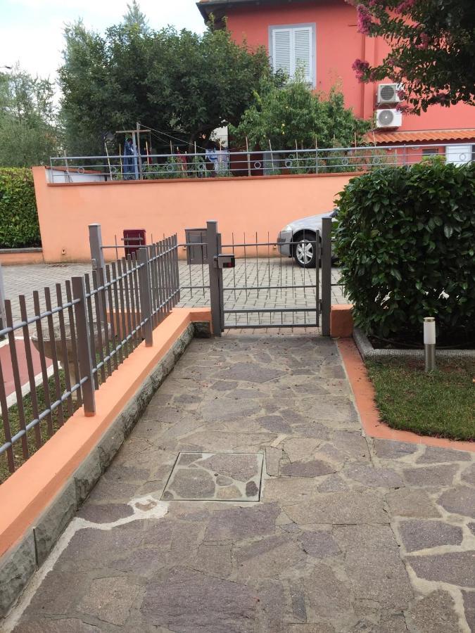 Le Case Di Cinzia Vinci Exterior photo